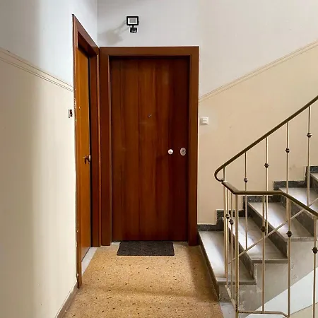 A Modern Flat In The Centre *
