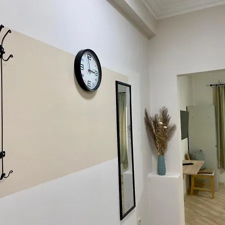 A Modern Flat In The Centre *